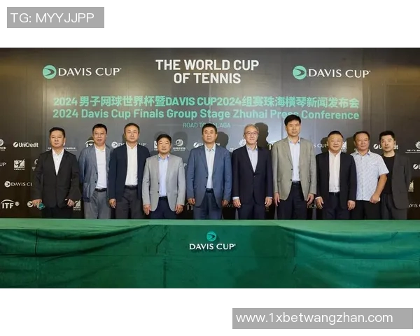 世界杯新闻广州网球队的团队协作揭秘:网球巨献背后的默契与拼搏精神 世界杯新闻广州网球队的团队协作揭秘:网球巨献背后的默契与拼搏精神